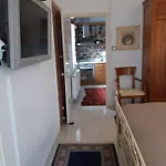 Ferienhaus άθοσ