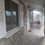 Ferienhaus άθοσ *